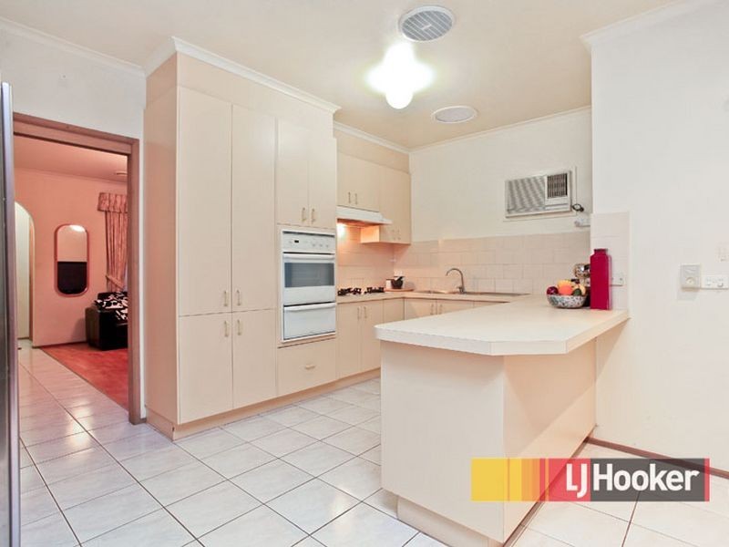 29 Lauren Drive, Hampton Park VIC 3976