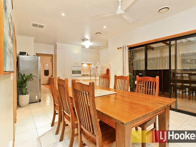 29 Lauren Drive, Hampton Park VIC 3976