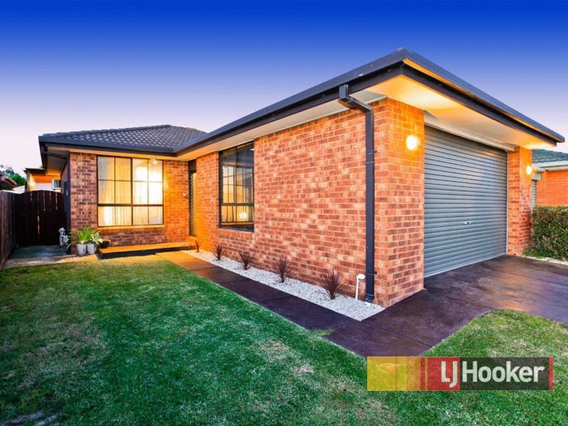 29 Lauren Drive, Hampton Park VIC 3976