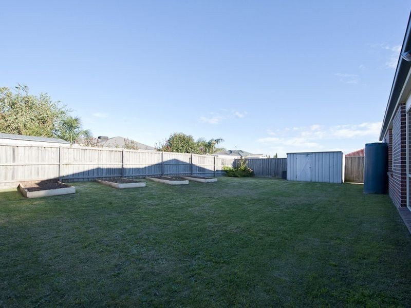 13 Hadley Circuit, Narre Warren South VIC 3805