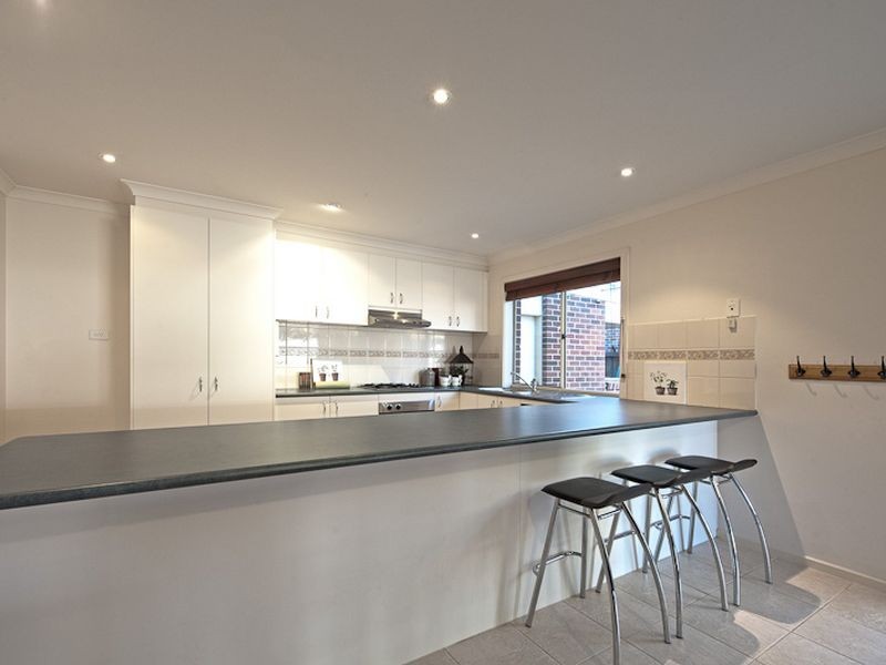 13 Hadley Circuit, Narre Warren South VIC 3805