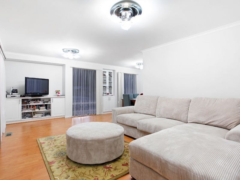 34 Vanessa Drive, Hampton Park VIC 3976