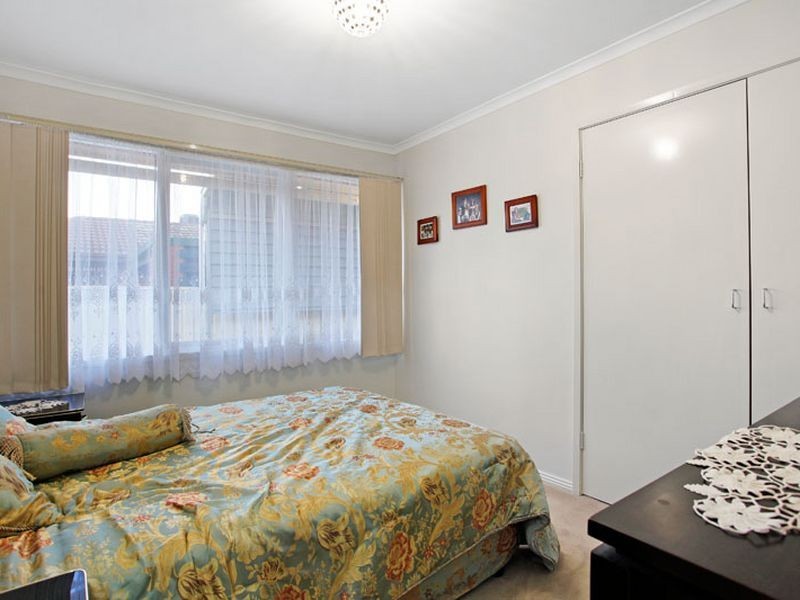 34 Vanessa Drive, Hampton Park VIC 3976