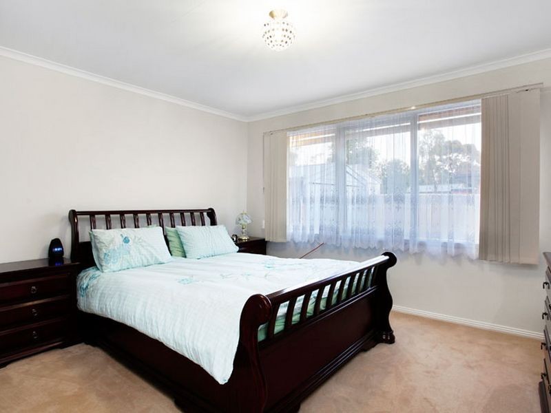 34 Vanessa Drive, Hampton Park VIC 3976