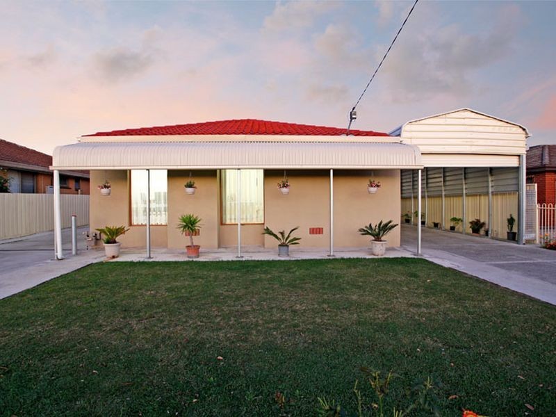 34 Vanessa Drive, Hampton Park VIC 3976