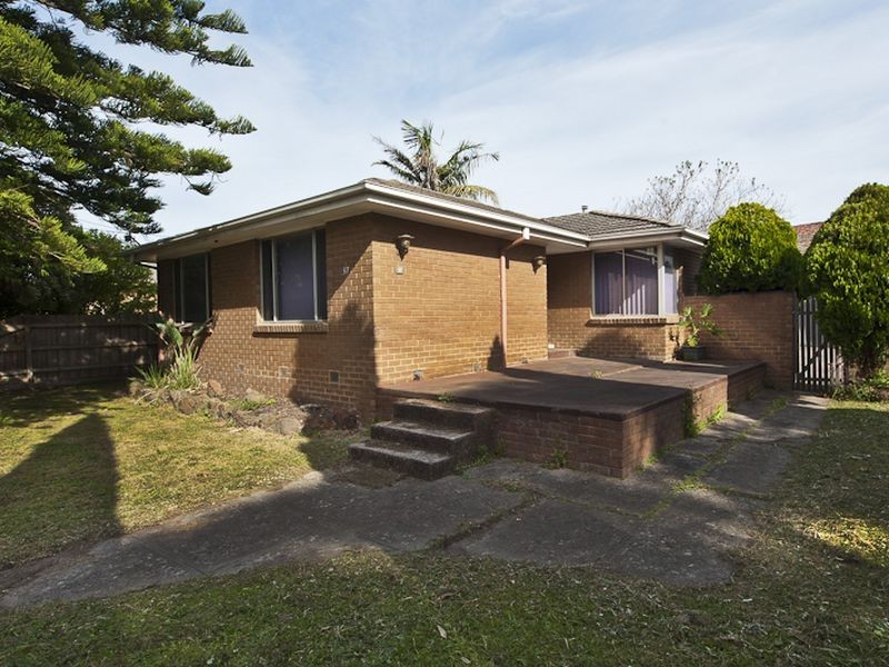 37 Winnima Avenue, Hampton Park VIC 3976