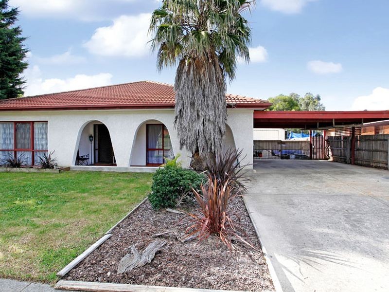 91 Willow Drive, Hampton Park VIC 3976