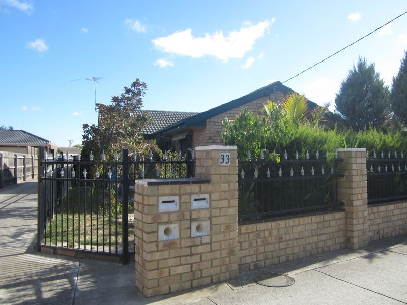 1/33 Ivan Crescent, Hampton Park VIC 3976