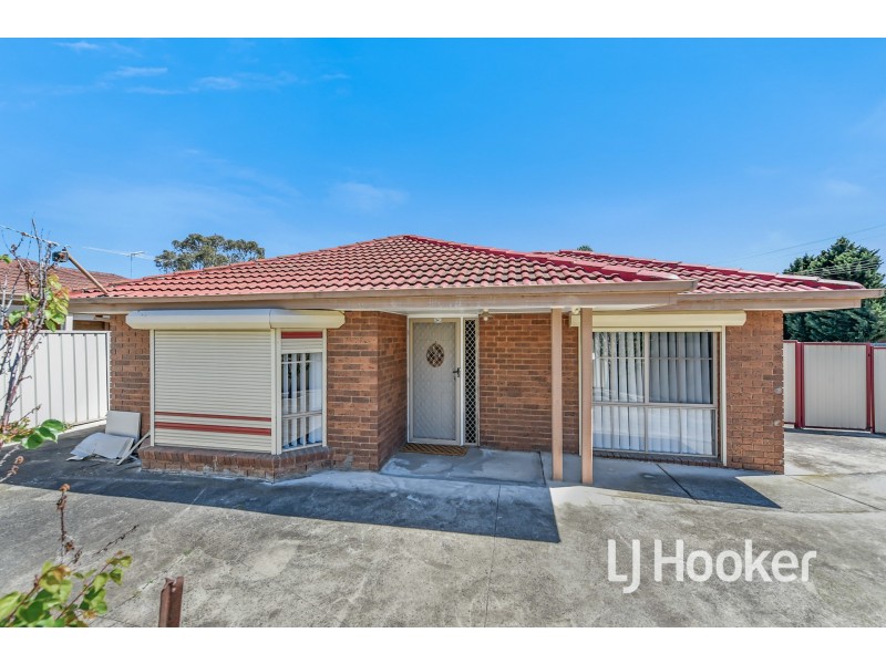 1 Reeves Court, Hampton Park VIC 3976