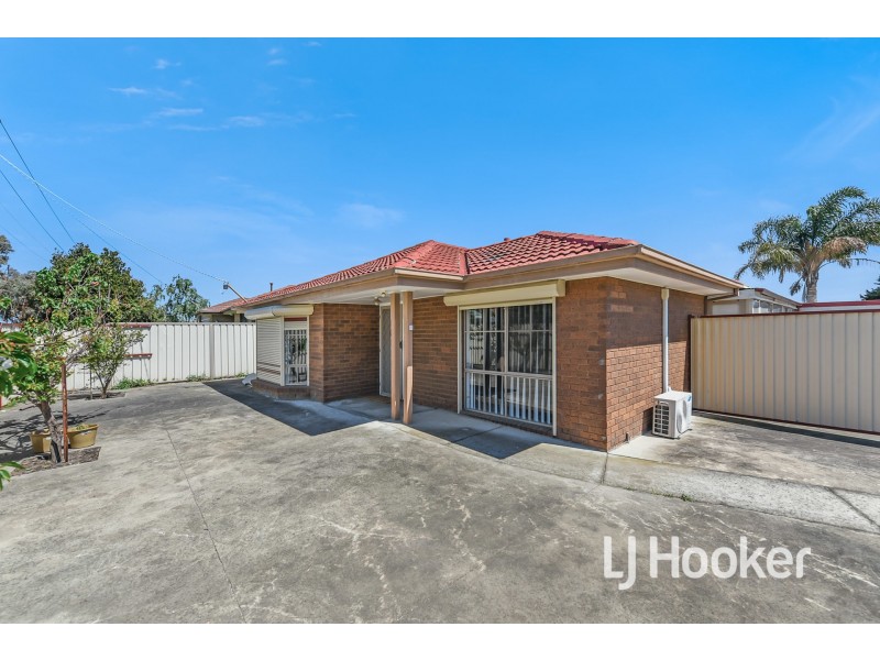 1 Reeves Court, Hampton Park VIC 3976