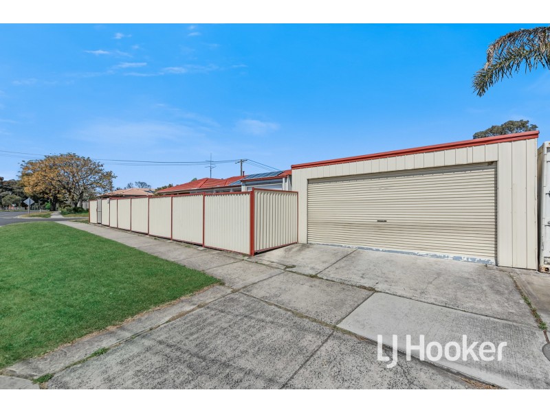 1 Reeves Court, Hampton Park VIC 3976