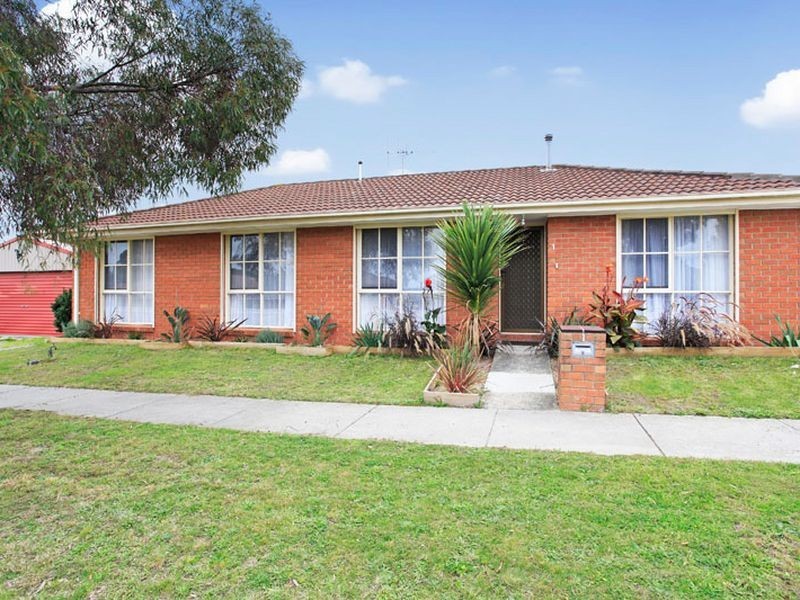 1 Beth Court, Hampton Park VIC 3976