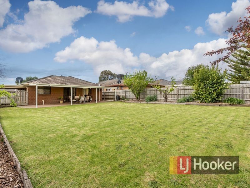 12 Ivan Crescent, Hampton Park VIC 3976