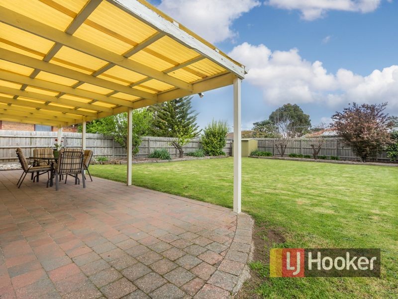 12 Ivan Crescent, Hampton Park VIC 3976