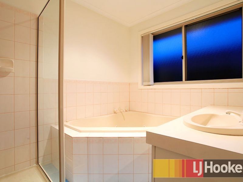 128 Kurrajong Road, Narre Warren VIC 3805