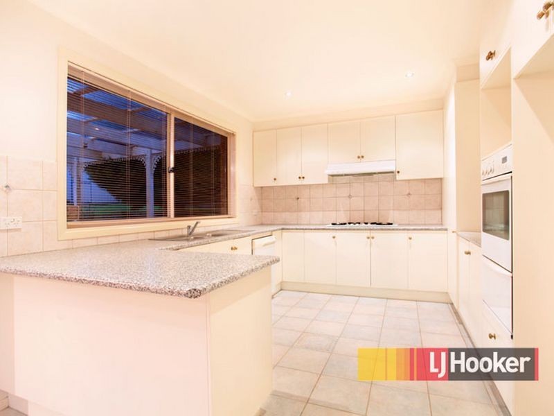 18 Kurrajong Road, Narre Warren VIC 3805