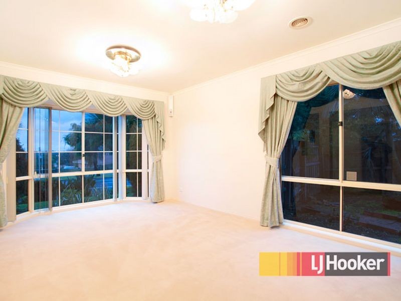 18 Kurrajong Road, Narre Warren VIC 3805