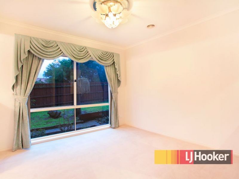 18 Kurrajong Road, Narre Warren VIC 3805