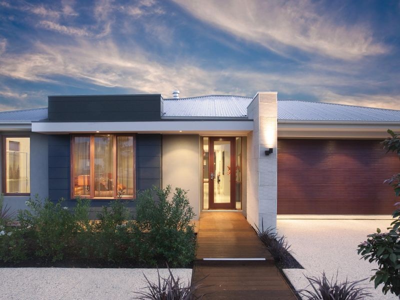 18 Nature Circuit, Cranbourne North VIC 3977