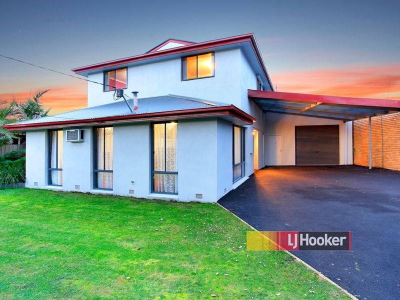 62 Greenvalley Crescent, Hampton Park VIC 3976