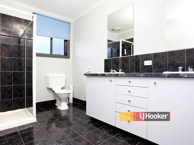 62 Greenvalley Crescent, Hampton Park VIC 3976