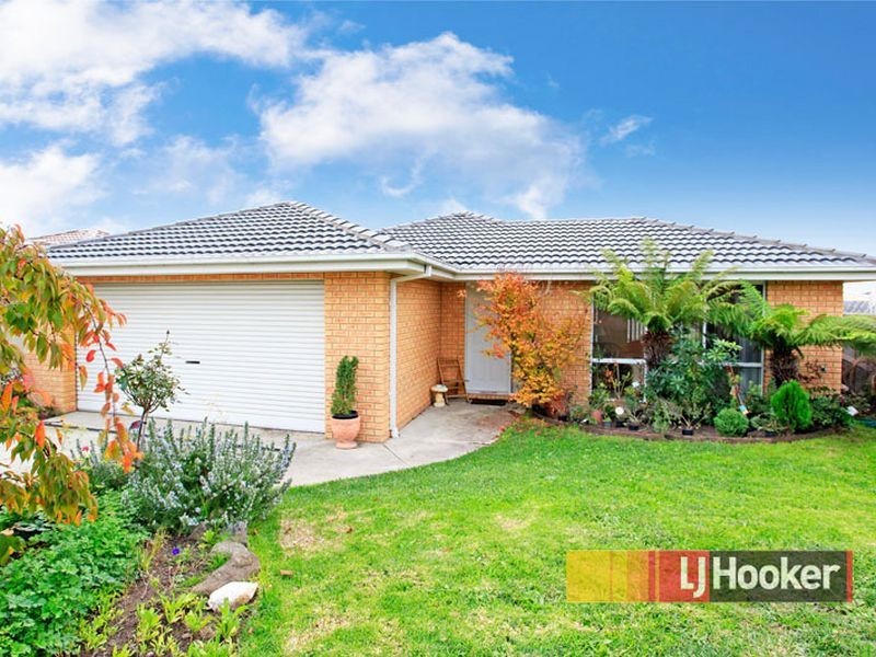 11 Olive Road, Hampton Park VIC 3976