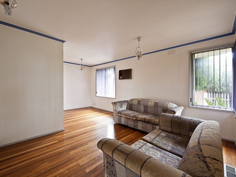 37 Winnima Avenue, Hampton Park VIC 3976