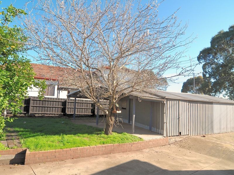 37 Winnima Avenue, Hampton Park VIC 3976