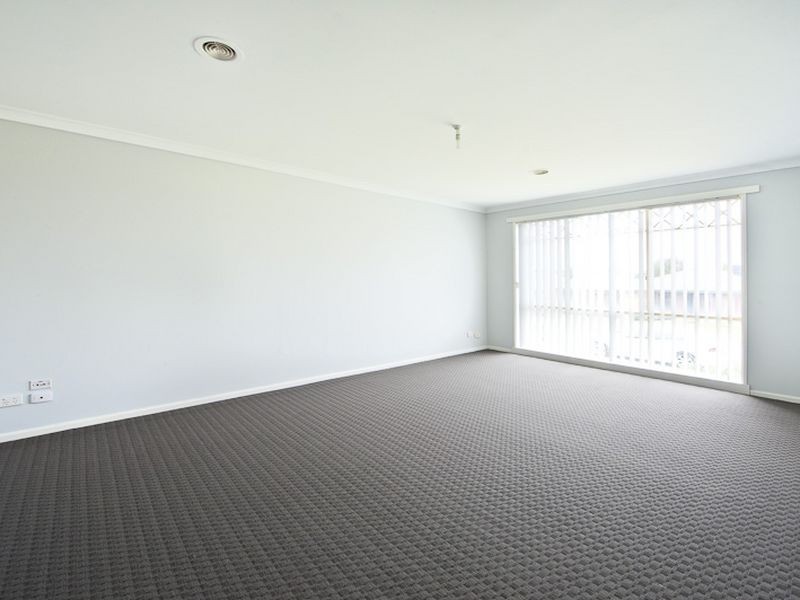 32 Redwood Avenue, Hampton Park VIC 3976