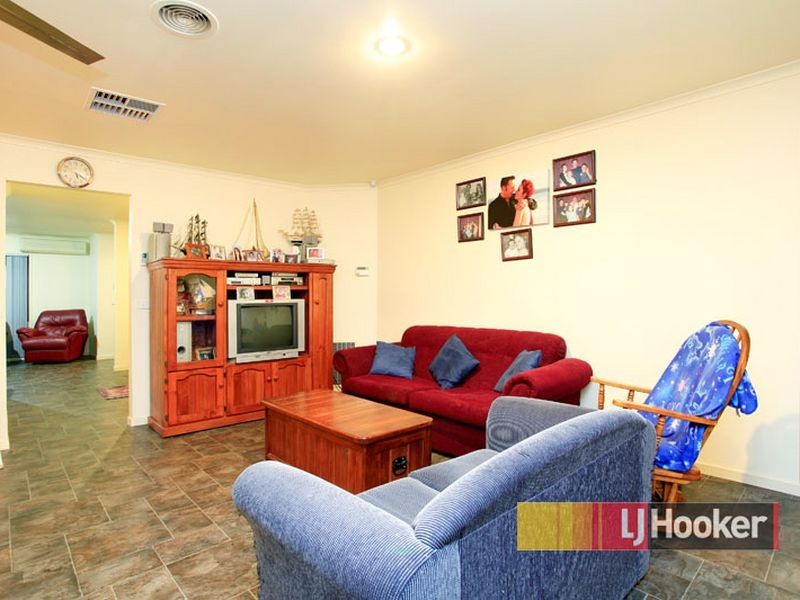 102 Central Road, Hampton Park VIC 3976