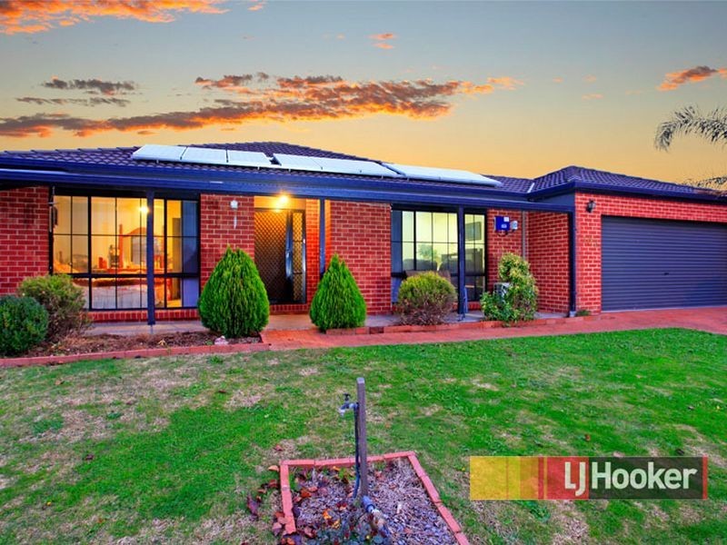 102 Central Road, Hampton Park VIC 3976
