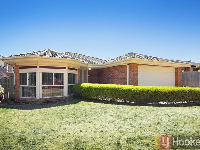 4 Strabane Way, Hampton Park VIC 3976