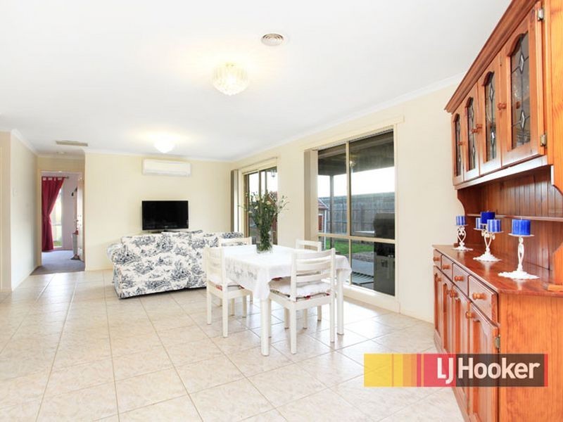 5 Shaftsbury Avenue, Berwick VIC 3806