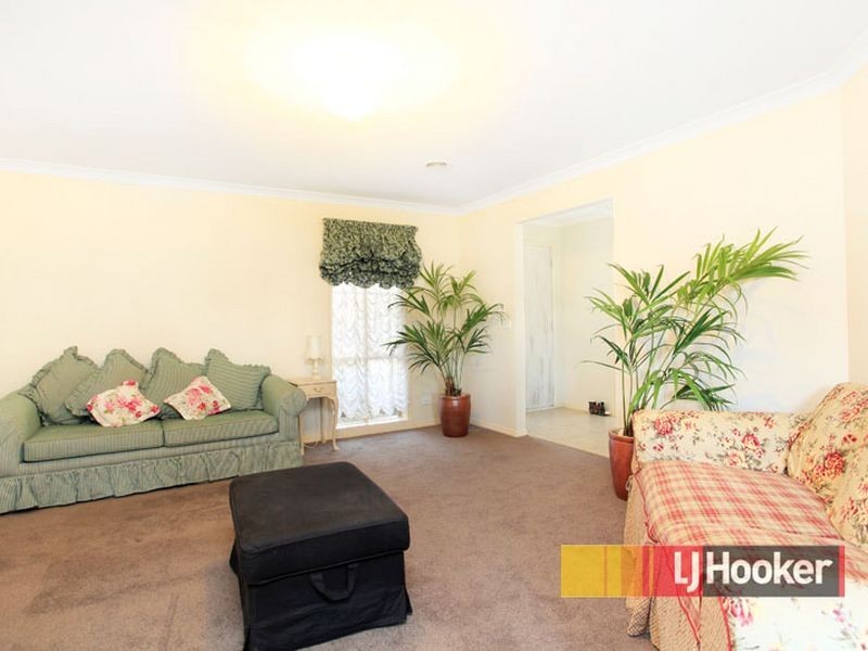 5 Shaftsbury Avenue, Berwick VIC 3806