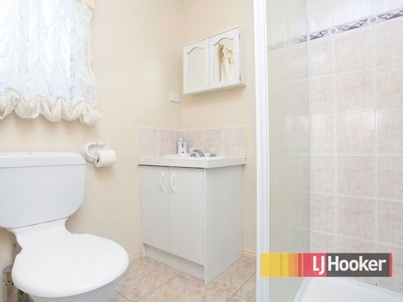 5 Shaftsbury Avenue, Berwick VIC 3806