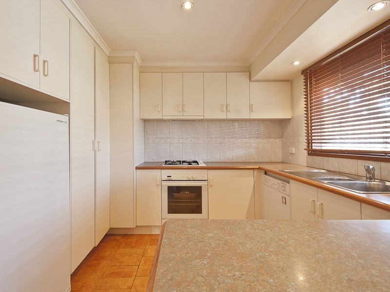 3 Oaktree Drive, Hampton Park VIC 3976