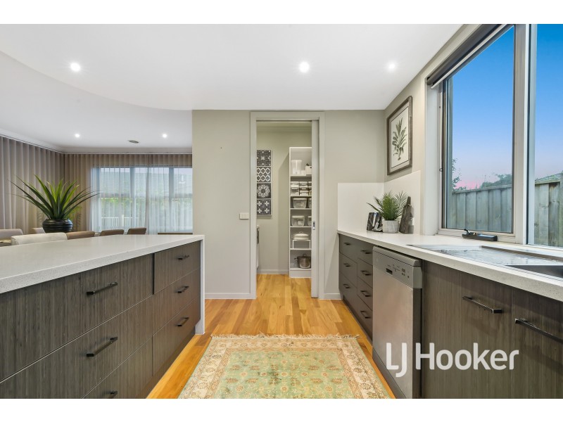 27 Lyndhurst Boulevard, Lyndhurst VIC 3975