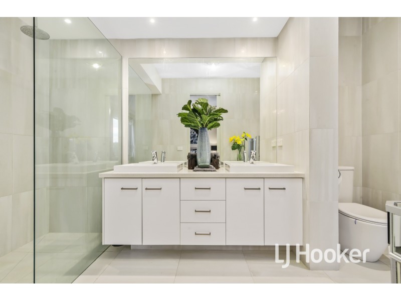 27 Lyndhurst Boulevard, Lyndhurst VIC 3975