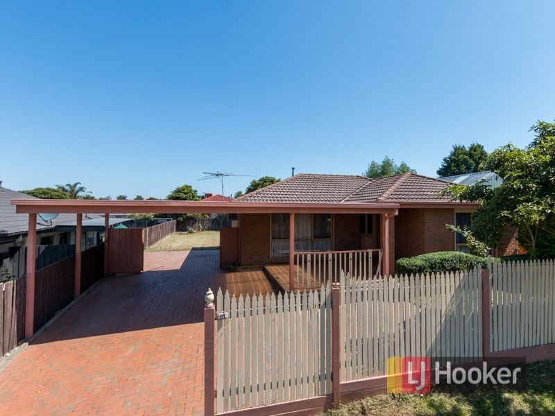 10 Simon Court, Hampton Park VIC 3976
