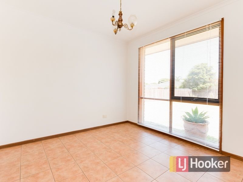 10 Simon Court, Hampton Park VIC 3976