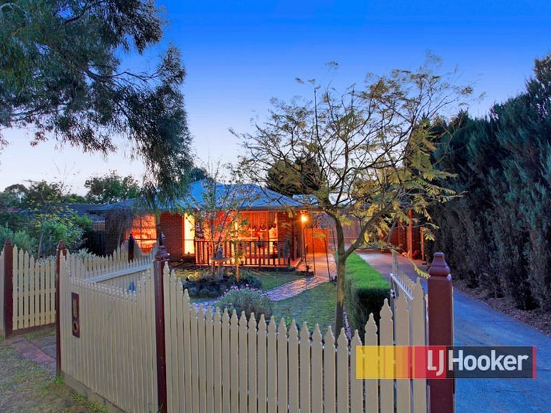 24 Jericho Court, Berwick VIC 3806