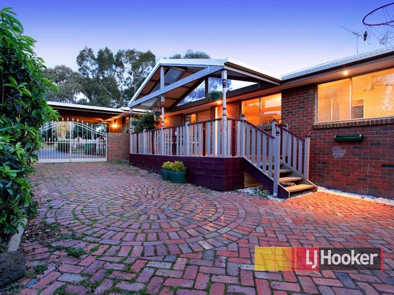 24 Jericho Court, Berwick VIC 3806