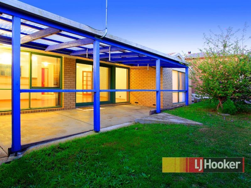 8 Ungarie Court, Hampton Park VIC 3976