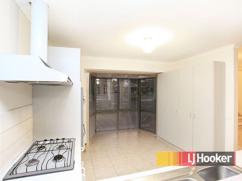 8 Ungarie Court, Hampton Park VIC 3976