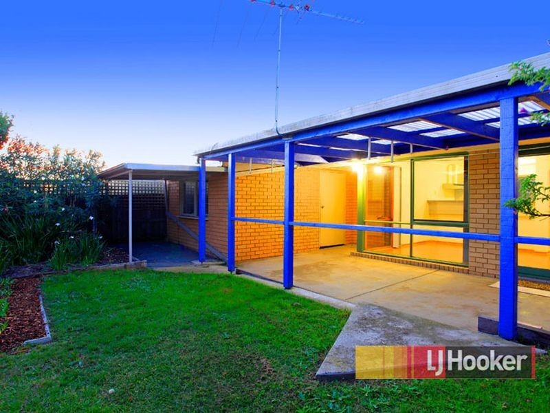 8 Ungarie Court, Hampton Park VIC 3976