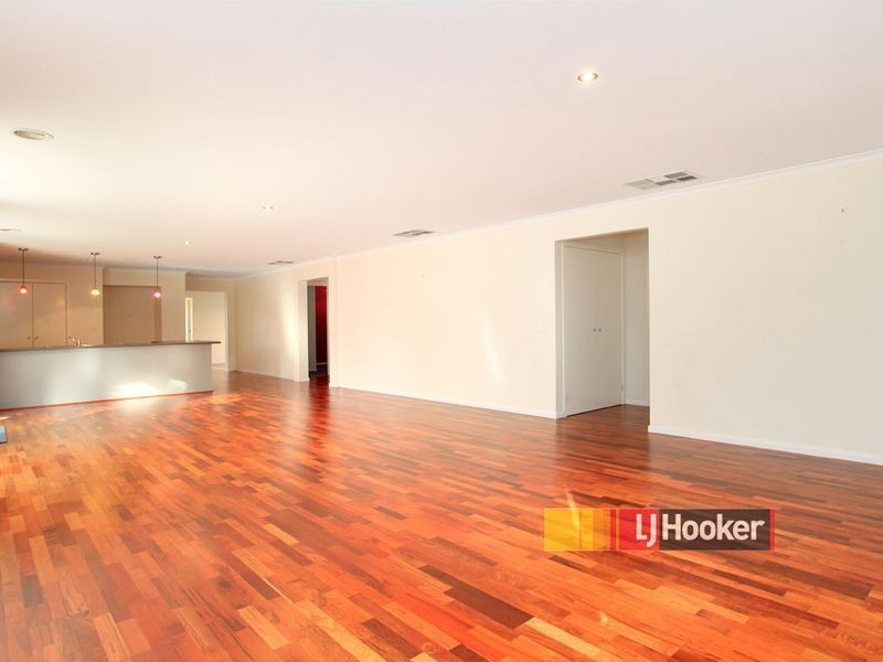 25 Rivergum Rise, Hampton Park VIC 3976