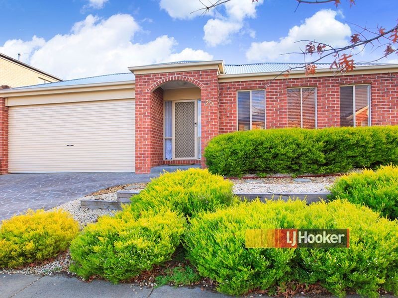 25 Rivergum Rise, Hampton Park VIC 3976