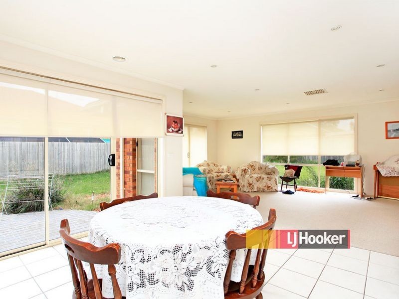5 O’Dowd Place, Lynbrook VIC 3975