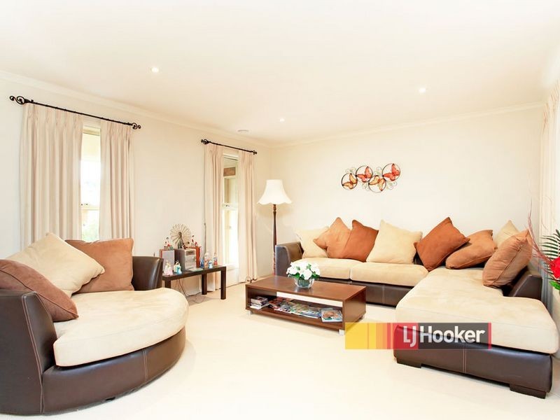 5 O’Dowd Place, Lynbrook VIC 3975