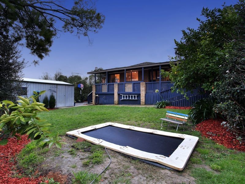 24 The Grange, Hampton Park VIC 3976